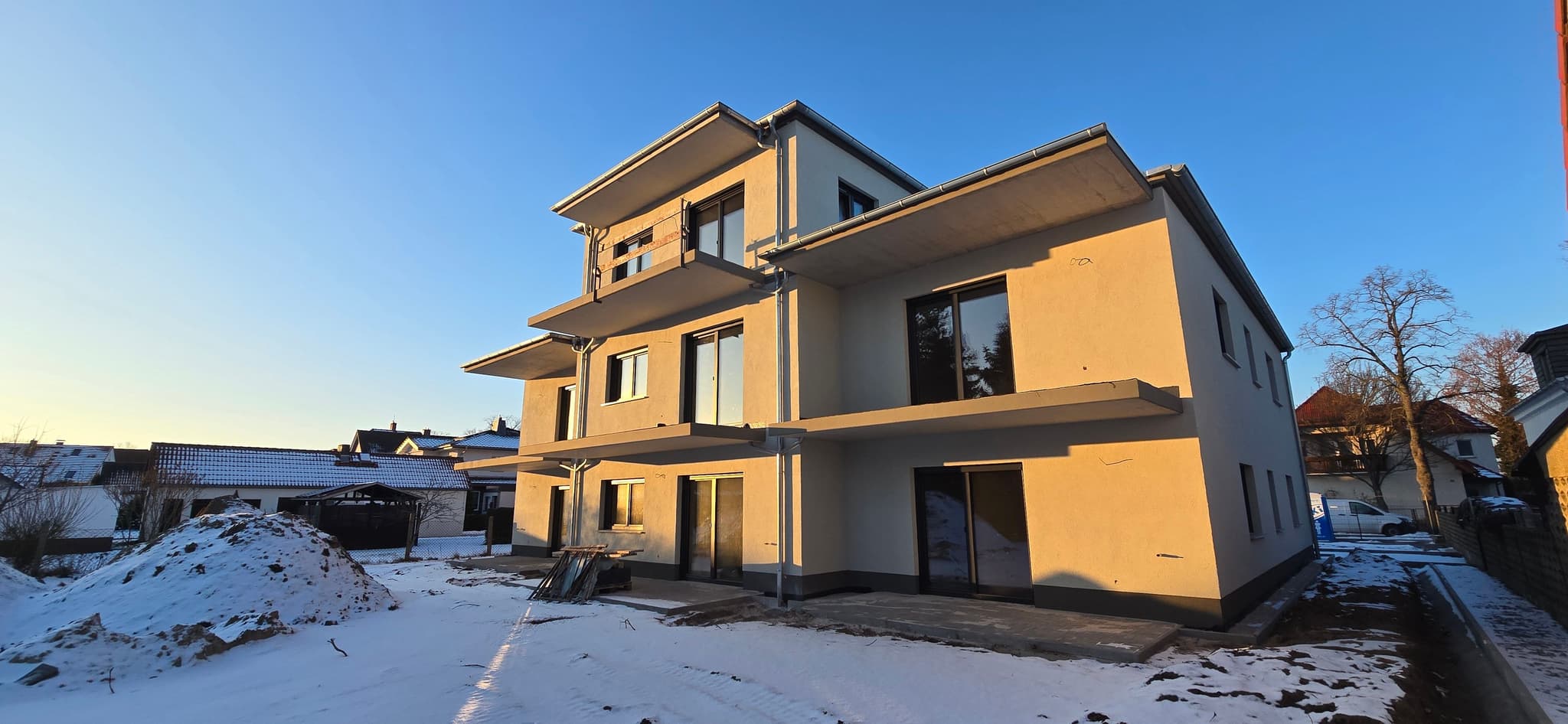 Erstbezug: 3 Raum Penthouse in ruhiger Lage mit Abstellraum - Bild 1